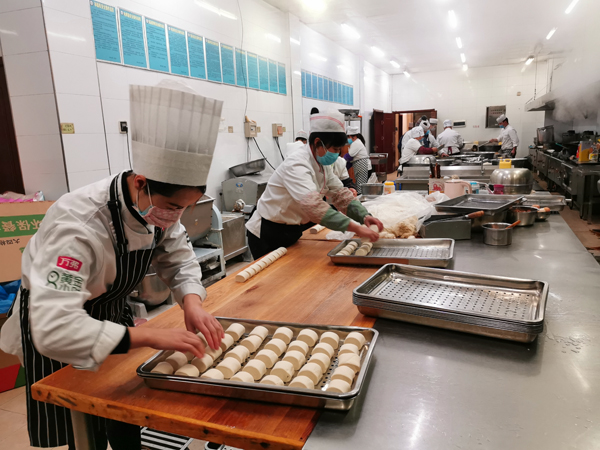 1581323755728975.jpeg 4a470bec8d2df0aa1f5ff3e02ce1ac3.jpg