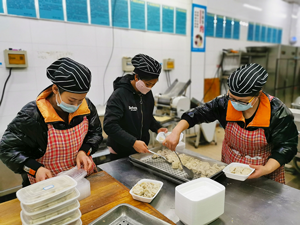 1613698301164691.jpeg 為春節(jié)堅守的人護(hù)航3.jpg