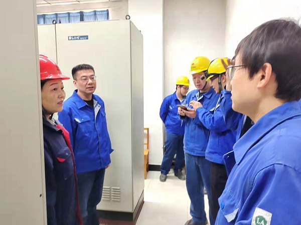 1647398296716334.jpeg 胡燕2.jpg