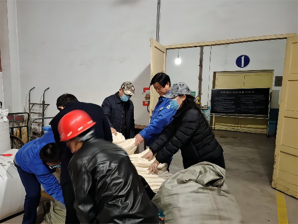 1665365863406376.png 疫情彰顯擔當 配圖 (2)(1).png