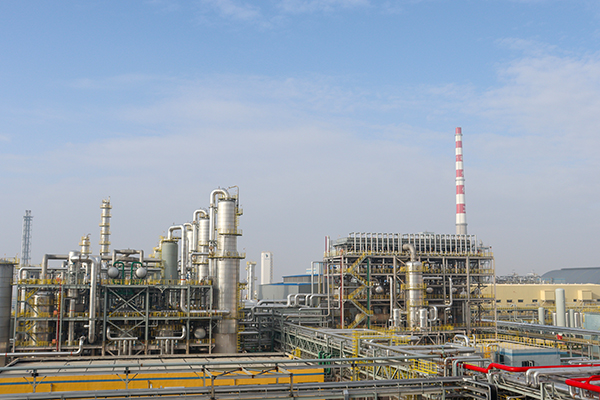 1677543036493917.jpeg 乙二醇工段現(xiàn)場(chǎng)全景(副圖).jpg