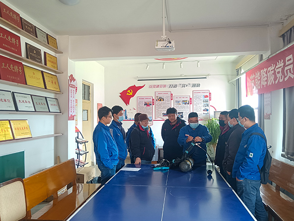 3月20日16：10，在合成車間活動(dòng)室開展空呼演練 (2)(副圖）.jpg