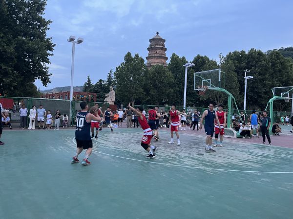 1690501697408273.jpeg 2023年7月27日彬州公司與彬州籃球協(xié)隊友誼賽2.jpg