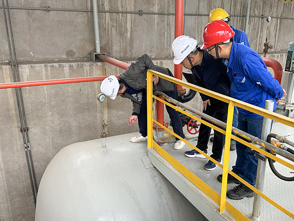 1697083612207731.jpeg 10月11日渭南高新區(qū)應(yīng)急管理局來公司安全檢查紀(jì)實3.jpg