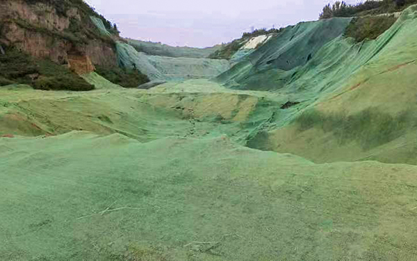 1702863797373794.jpeg 2023年11月運銷市場部冬天藍天保衛(wèi)戰(zhàn)渣場露天遮蓋抑制揚塵.jpg