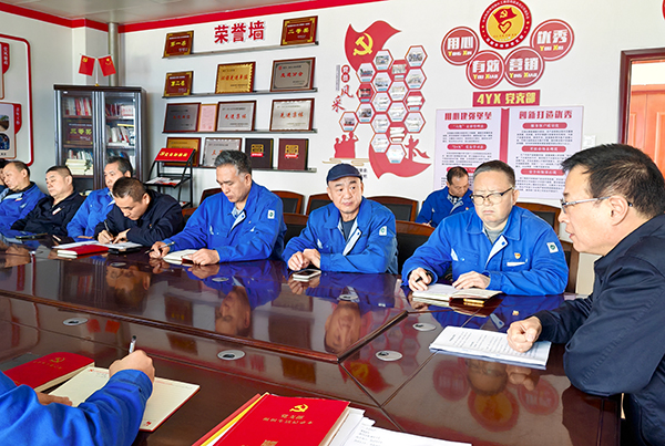 1711539430702366.jpeg 2024年3月26日運(yùn)銷市場(chǎng)部支部 開(kāi)展支部書(shū)記講黨課活動(dòng).jpg