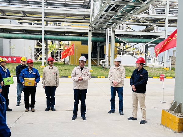 1714538824213672.jpeg 馮總慰問現(xiàn)場(chǎng)2.jpg