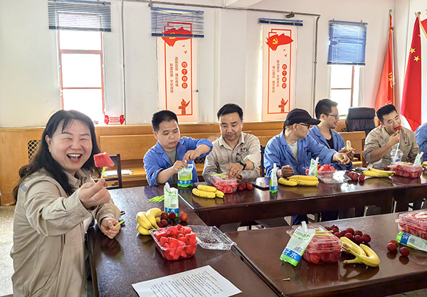 物料分會第二季度生日會照片  7月11日、物料車間會議室.jpg